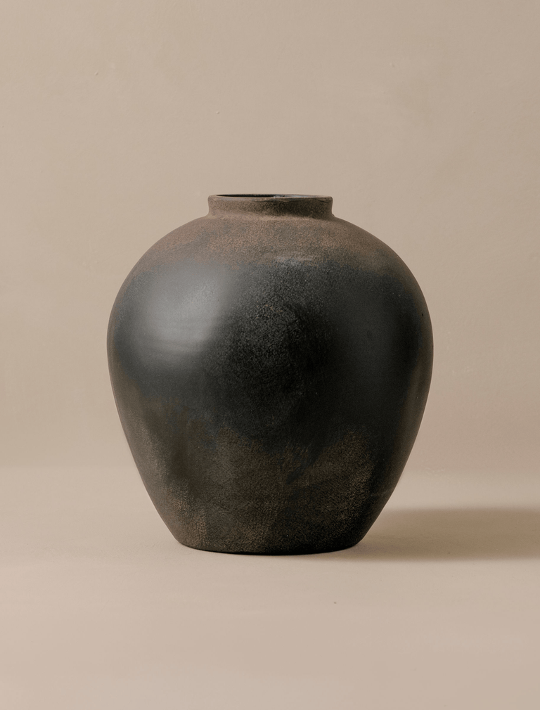 Alia Ceramic Vase - Black