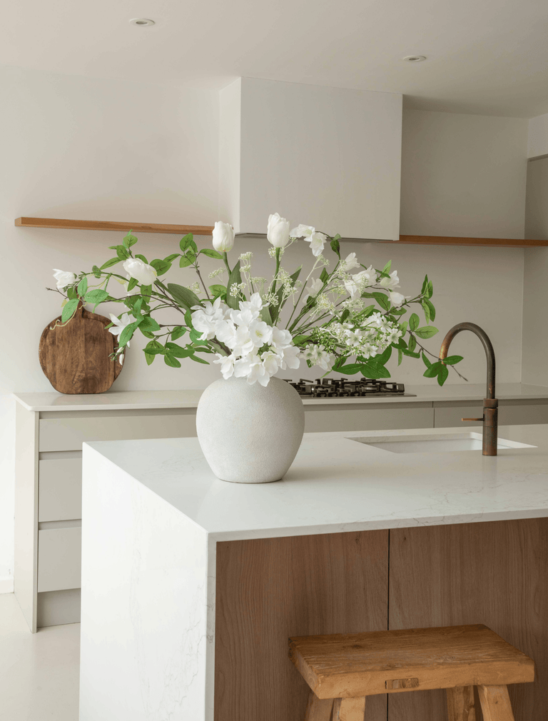 Faux Arrangement - Tulip & Agapanthus White