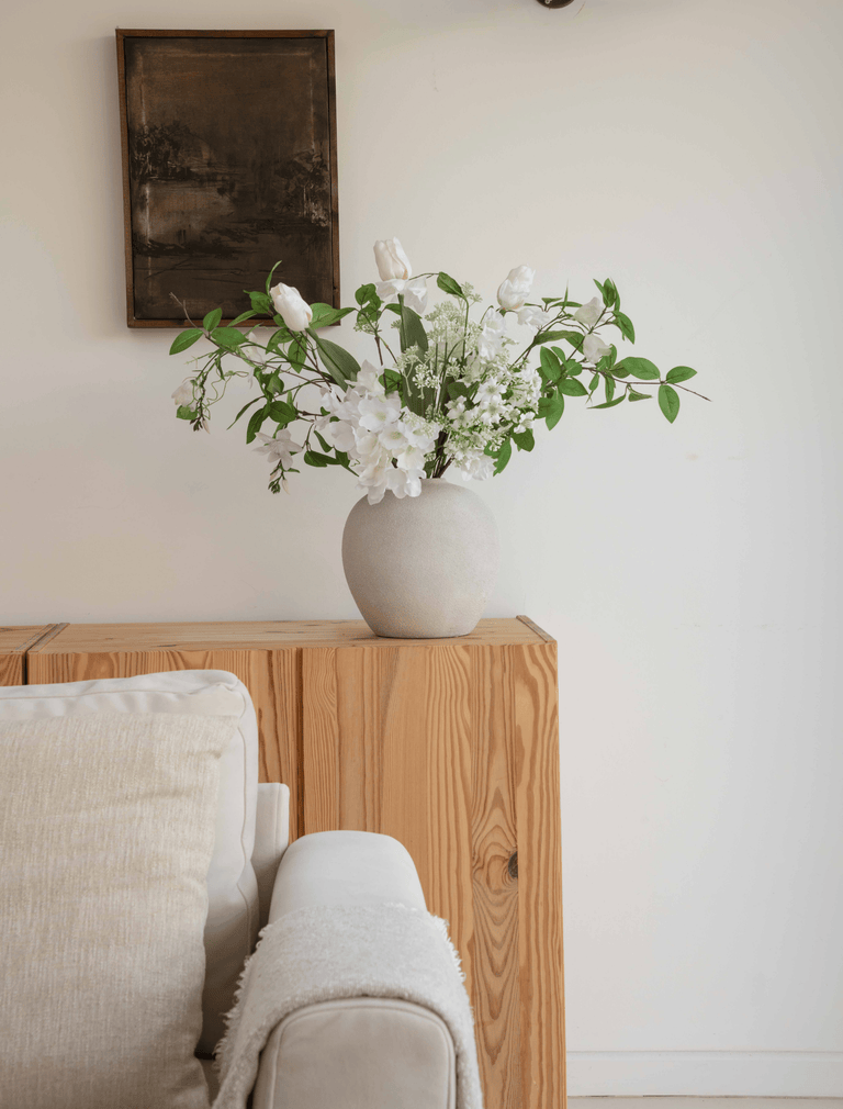 Faux Arrangement - Tulip & Agapanthus White