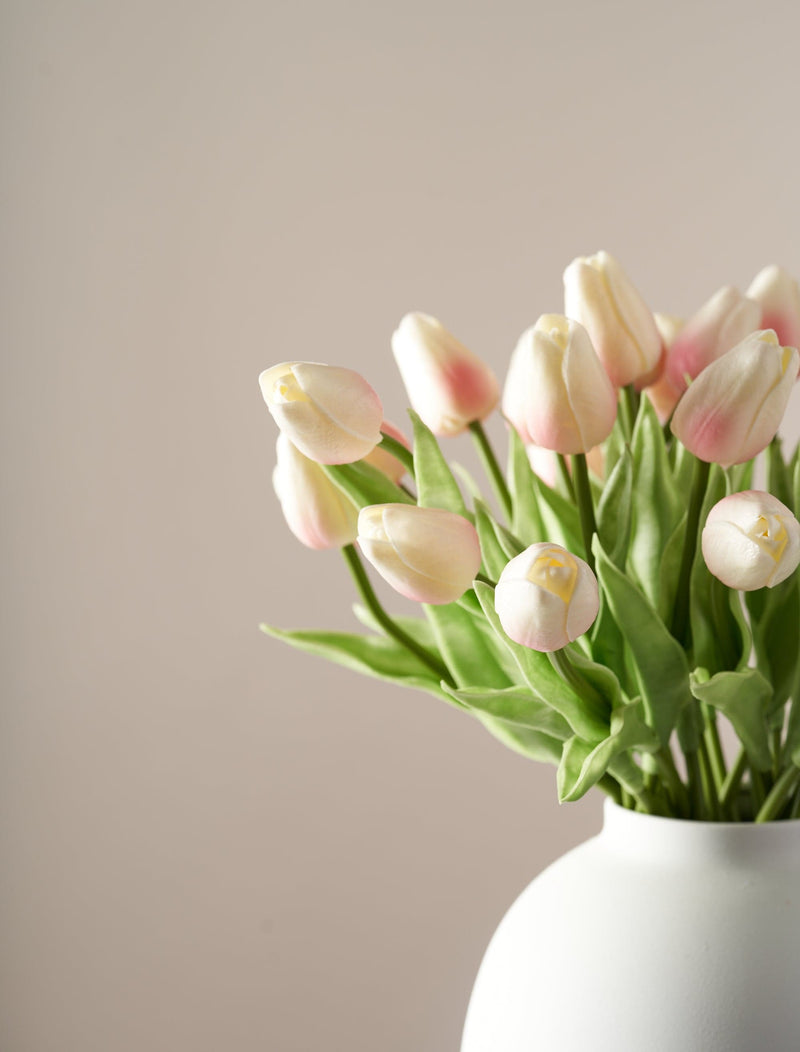 Faux Tulip - Baby pink (25 Stems)
