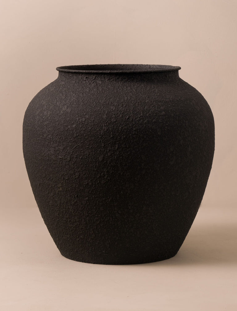 Large Iron Etta Pot - Black