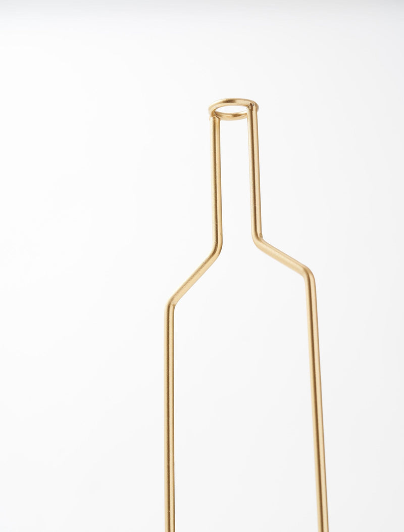 Tall Outline Vase no1 - Gold